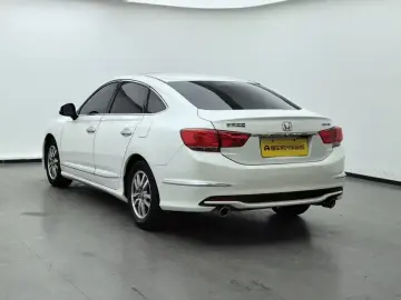 2015 Honda Spirior с пробегом 85 300 км
