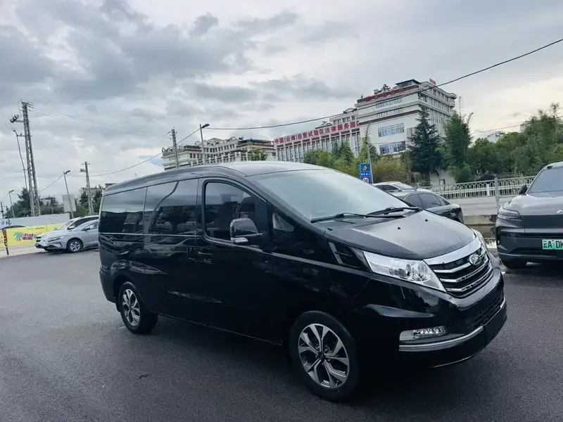 2022 JAC Refine L5 с пробегом 68 000 км