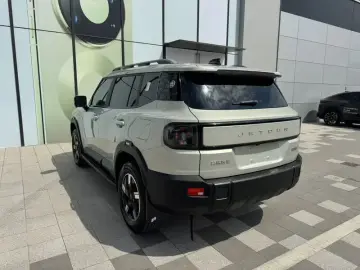 2025 JETOUR Freer 7X с пробегом 10 000 км