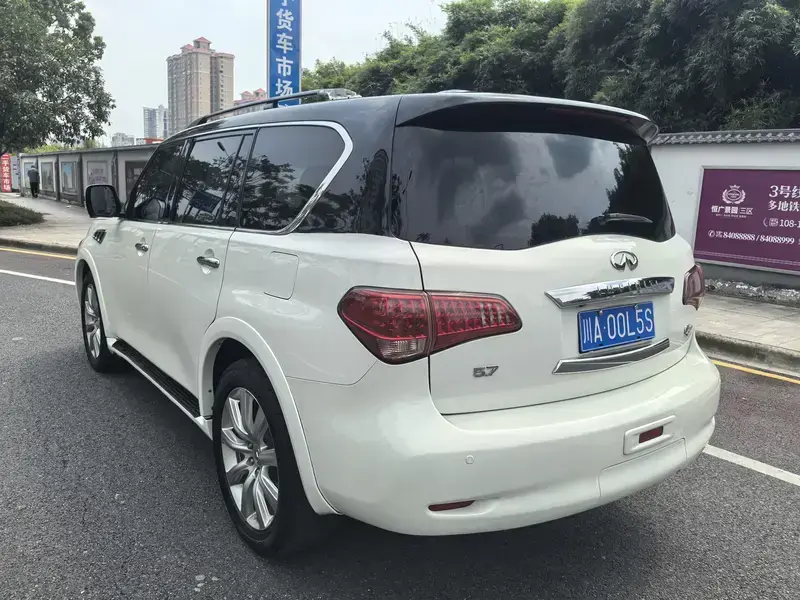 2011 Infiniti QX с пробегом 180 000 км