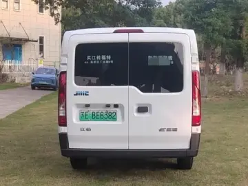 2025 JMC E-Fushun с пробегом 15 000 км