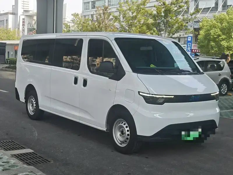2025 JMC E-Fushun с пробегом 18 000 км