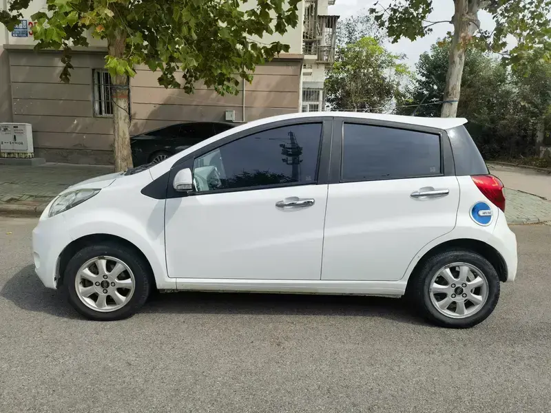 2017 JAC JAC iEV6E с пробегом 80 000 км