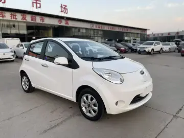 2017 JAC JAC iEV6E с пробегом 30 000 км