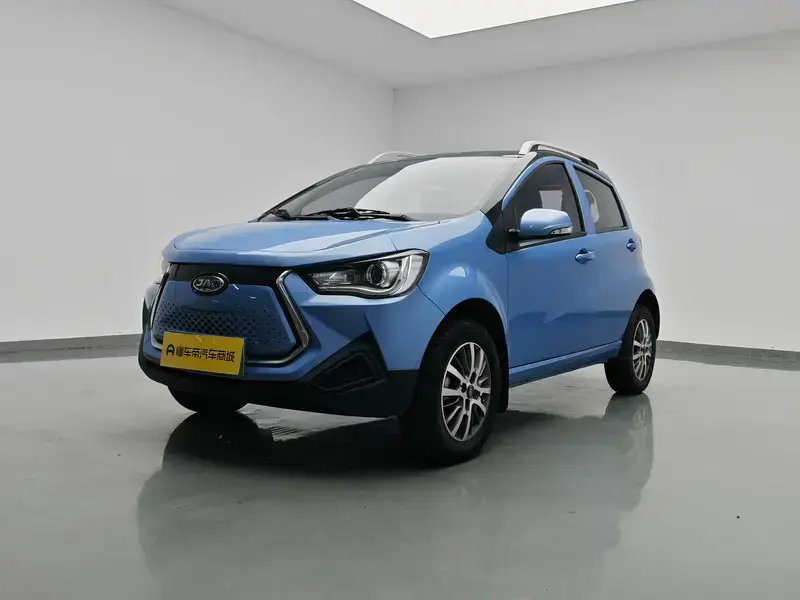 2020 JAC JAC iEV6E с пробегом 9 000 км