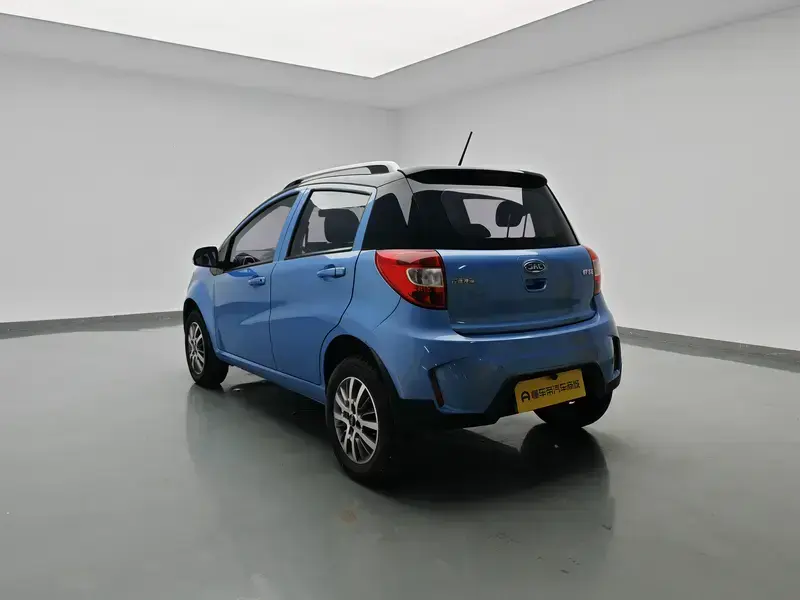 2020 JAC JAC iEV6E с пробегом 9 000 км