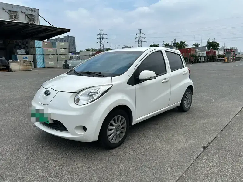 2018 JAC JAC iEV6E с пробегом 90 000 км