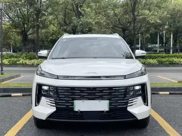 2023 JAC JAC QX PHEV с пробегом 23 000 км