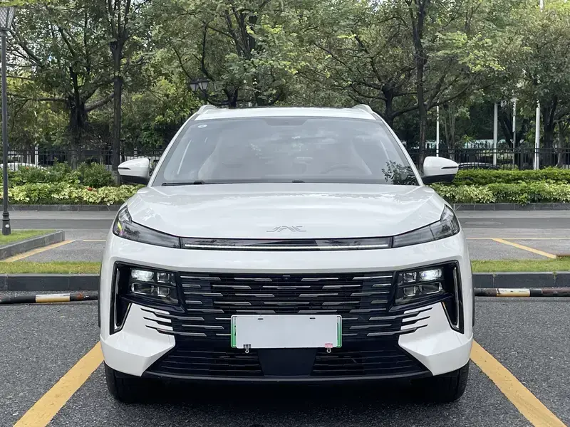 2023 JAC JAC QX PHEV с пробегом 23 000 км