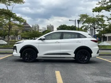2023 JAC JAC QX PHEV с пробегом 23 000 км