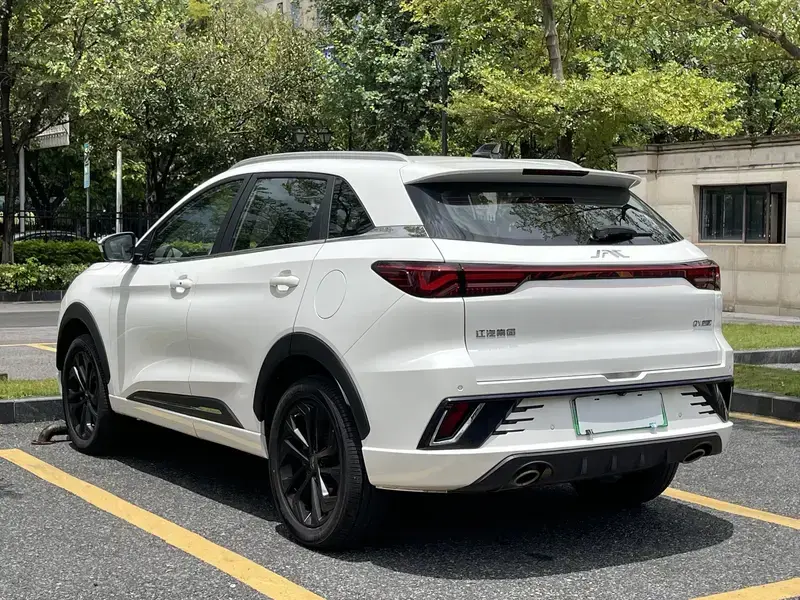 2023 JAC JAC QX PHEV с пробегом 23 000 км