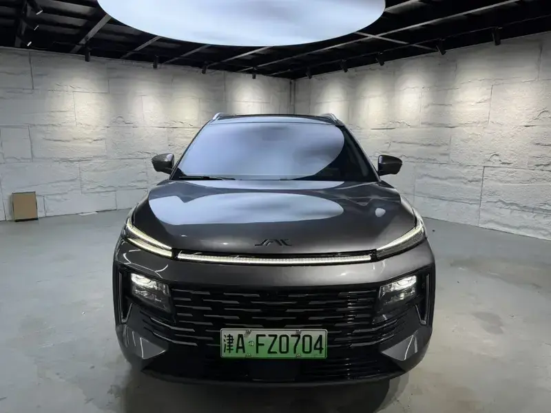2023 JAC JAC QX PHEV с пробегом 28 000 км