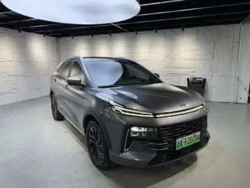 2023 JAC JAC QX PHEV с пробегом 28 000 км