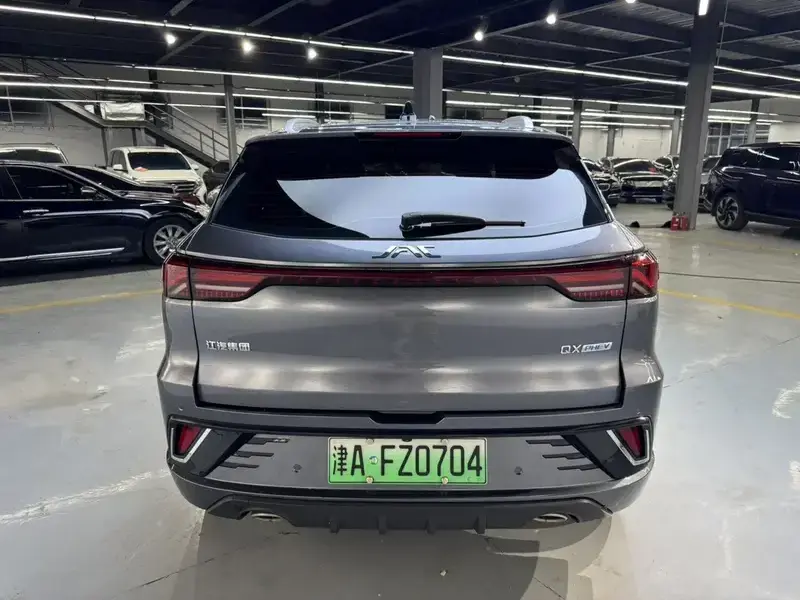 2023 JAC JAC QX PHEV с пробегом 28 000 км