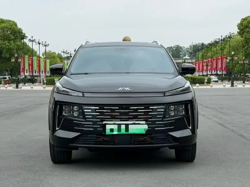 2023 JAC JAC QX PHEV с пробегом 26 000 км