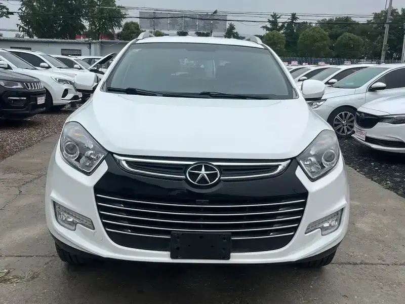 2017 JAC Refine S5 с пробегом 90 000 км
