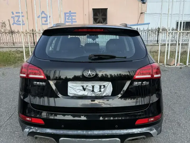 2013 JAC Refine S5 с пробегом 130 000 км