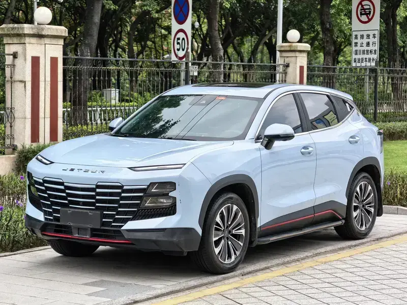 2024 JETOUR Dasheng i-DM с пробегом 26 000 км