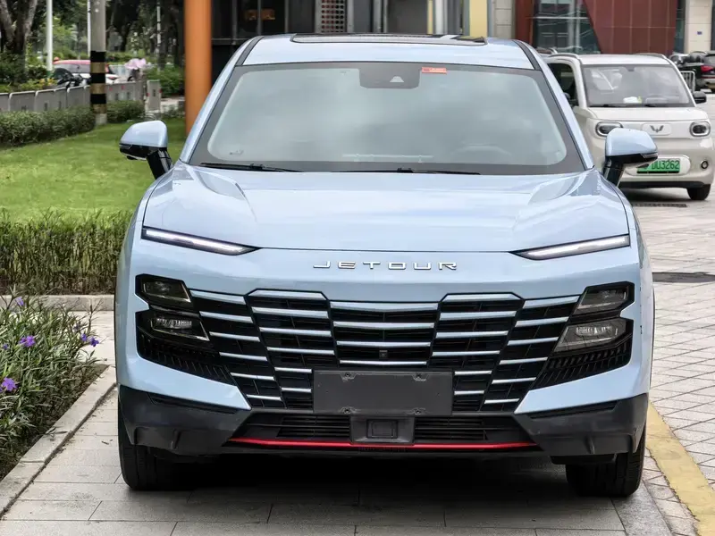 2024 JETOUR Dasheng i-DM с пробегом 26 000 км