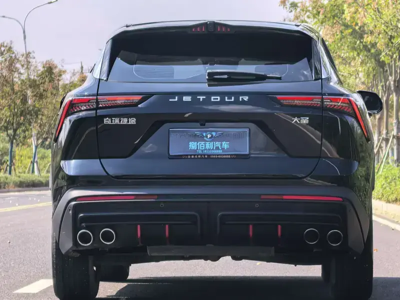 2023 JETOUR Dasheng i-DM с пробегом 35 000 км