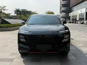 2023 JETOUR Dasheng i-DM с пробегом 26 000 км