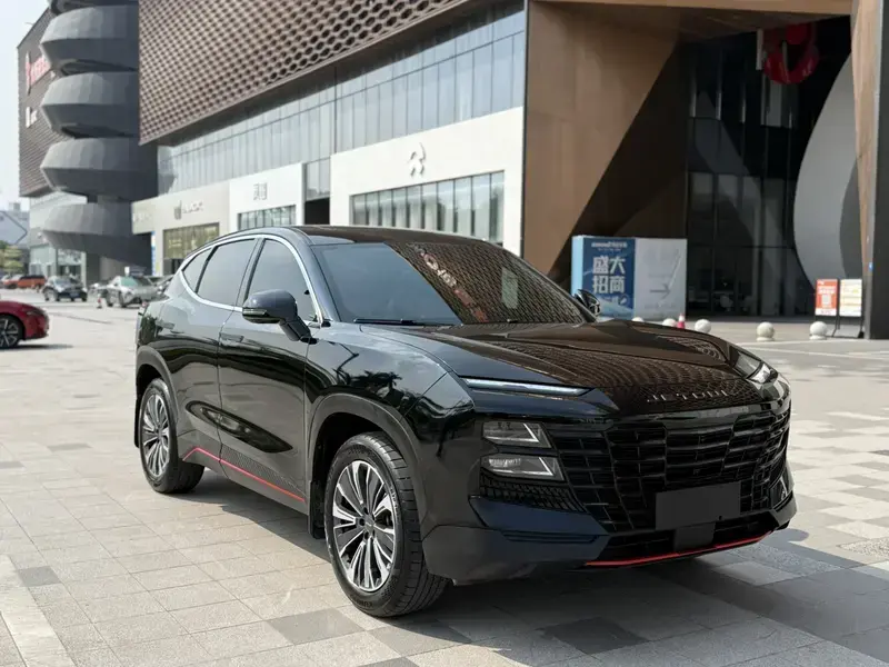 2023 JETOUR Dasheng i-DM с пробегом 26 000 км