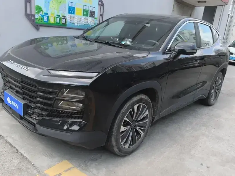 2022 JETOUR Dasheng i-DM с пробегом 19 000 км
