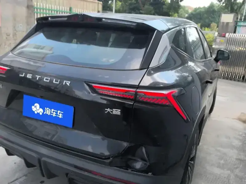 2022 JETOUR Dasheng i-DM с пробегом 19 000 км