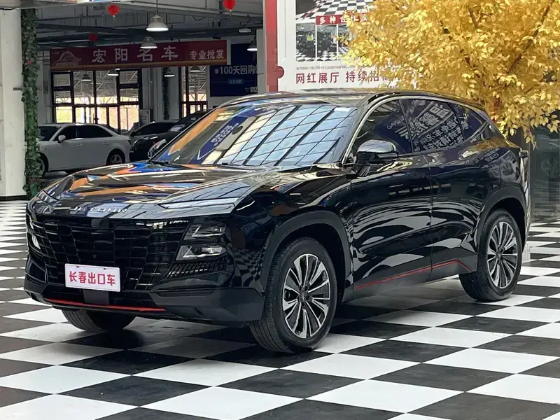 2023 JETOUR Dasheng i-DM с пробегом 16 000 км