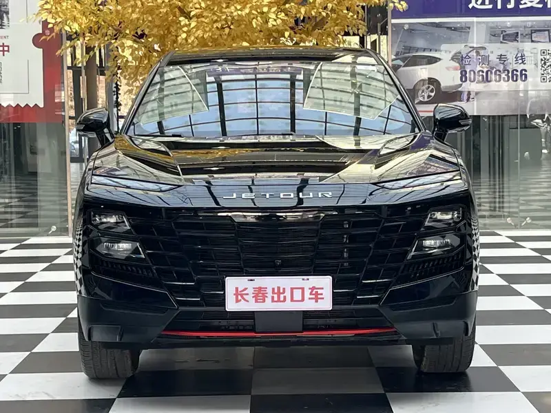 2023 JETOUR Dasheng i-DM с пробегом 16 000 км