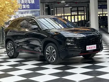 2023 JETOUR Dasheng i-DM с пробегом 16 000 км