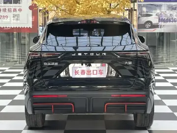 2023 JETOUR Dasheng i-DM с пробегом 16 000 км