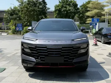 2023 JETOUR Dasheng i-DM с пробегом 30 000 км