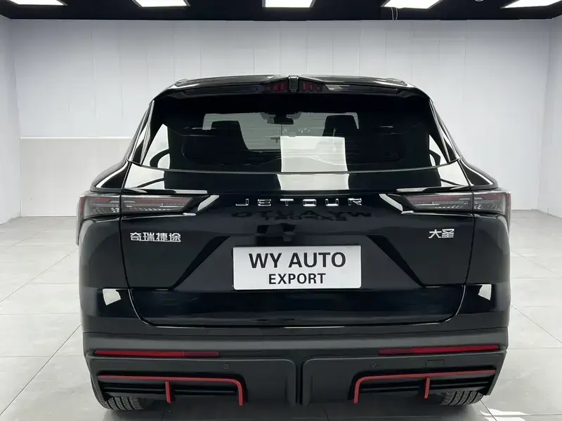 2023 JETOUR Dasheng i-DM с пробегом 31 000 км