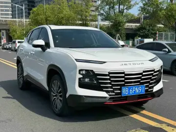 2024 JETOUR Dasheng i-DM с пробегом 36 000 км