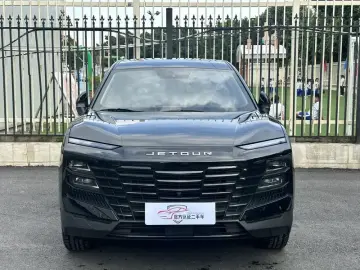 2025 JETOUR Dasheng i-DM с пробегом 21 000 км