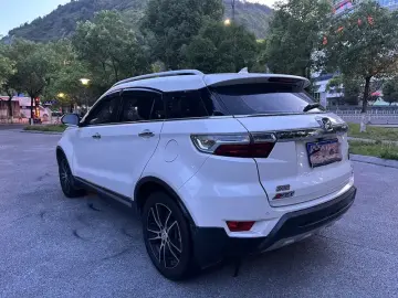 2016 JMC Yusheng S330 с пробегом 97 000 км