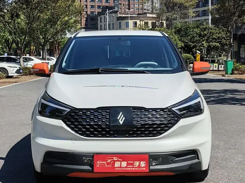 2023 JMC Yizhi EV3 с пробегом 31 000 км