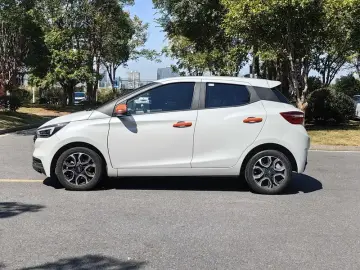 2023 JMC Yizhi EV3 с пробегом 31 000 км