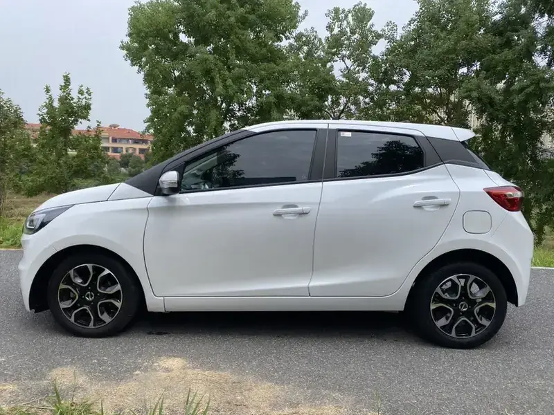 2022 JMC Yizhi EV3 с пробегом 50 000 км