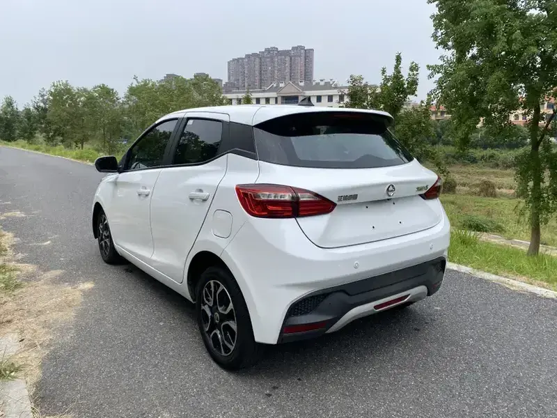 2022 JMC Yizhi EV3 с пробегом 50 000 км