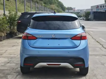 2022 JMC Yizhi EV3 с пробегом 41 000 км