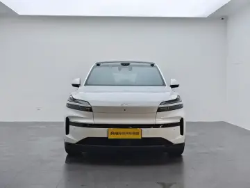 2026 Nio Ledo L80 с пробегом 7 100 км