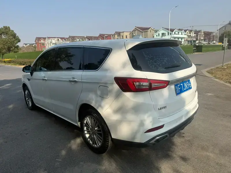 2017 Lifan Xuanlang с пробегом 120 000 км