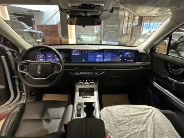 2026 Lincoln Adventurer NEV с пробегом 8 000 км