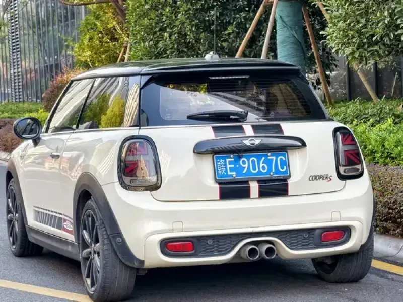 2016 Mini Electric MINI COOPER с пробегом 60 000 км
