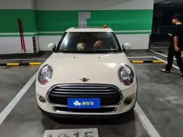 2015 Mini Electric MINI COOPER с пробегом 62 000 км
