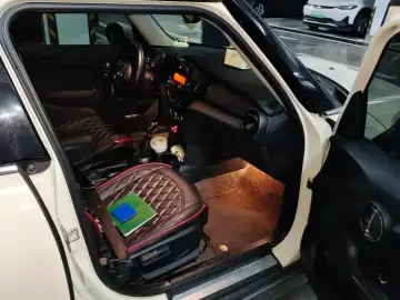2015 Mini Electric MINI COOPER с пробегом 62 000 км