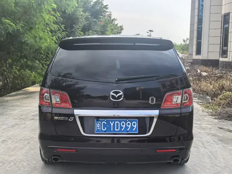 2011 Mazda 8 с пробегом 220 000 км