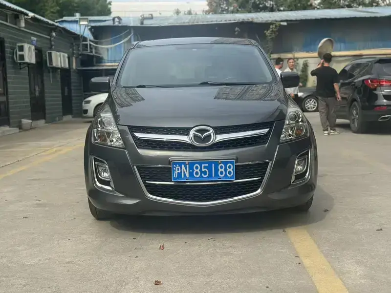 2013 Mazda 8 с пробегом 160 000 км